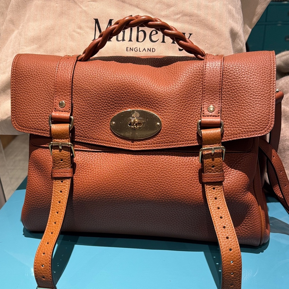 Mulberry
Oversized Alexa Top Handle Bag